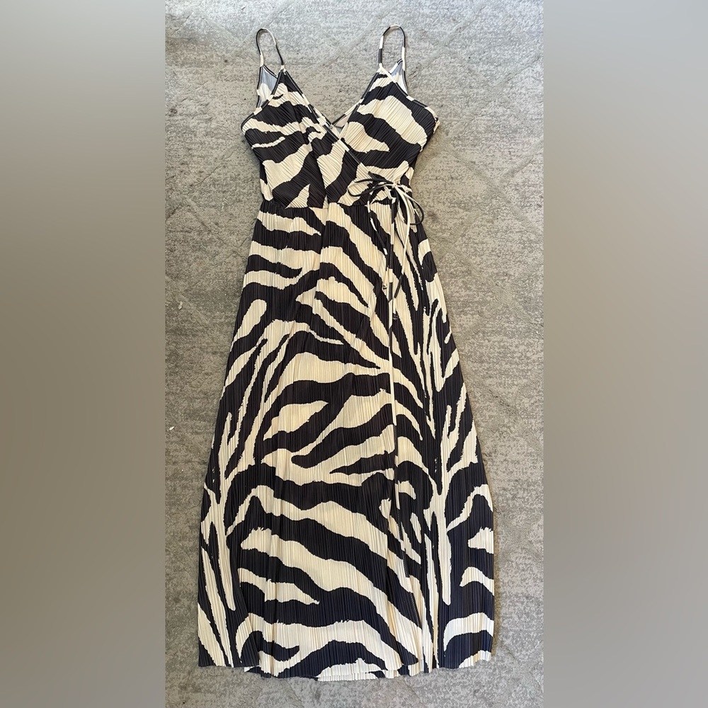 H&M Pattern Dress Size S